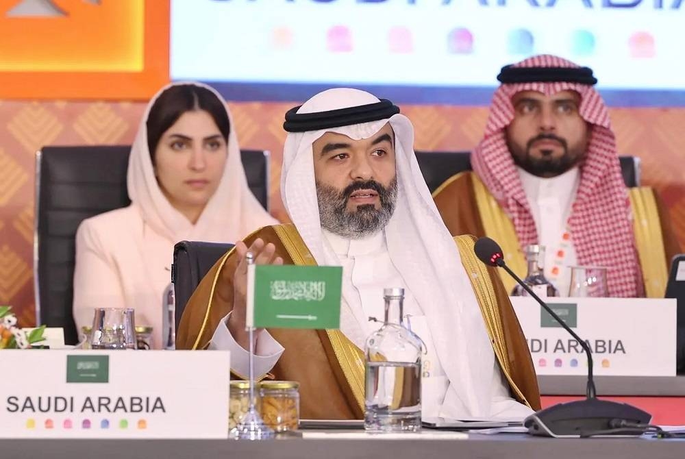 وزير الاتصالات السعودي يبحث مع قادة الشركات العالمية فرص نمو الاقتصاد الرقمي والابتكار في المملكة